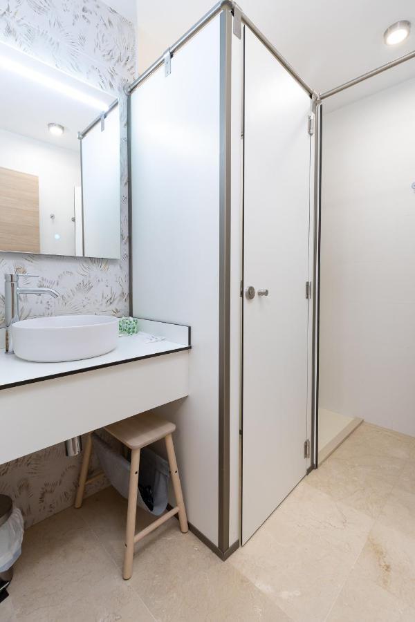 Travel Habitat La Marina Real Apartament *