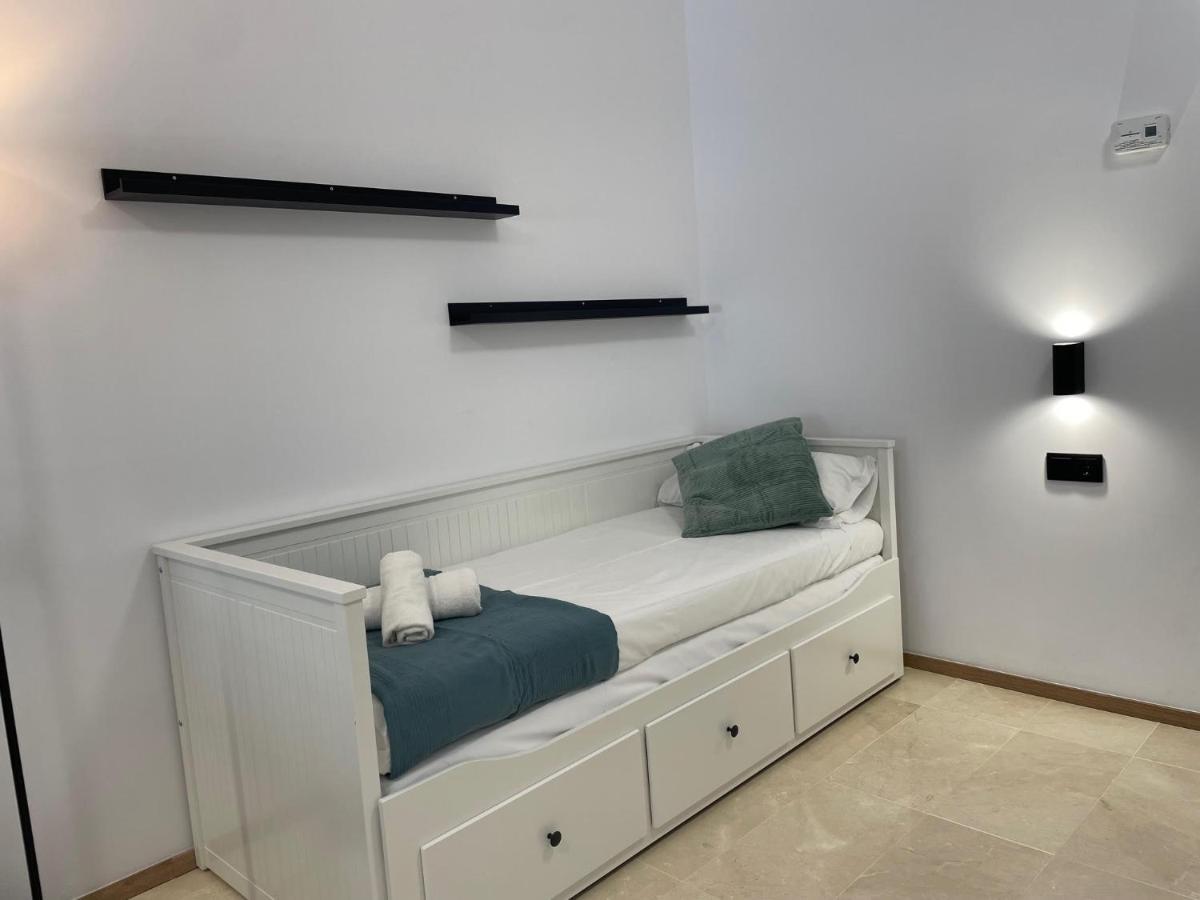 Travel Habitat La Marina Real Valence